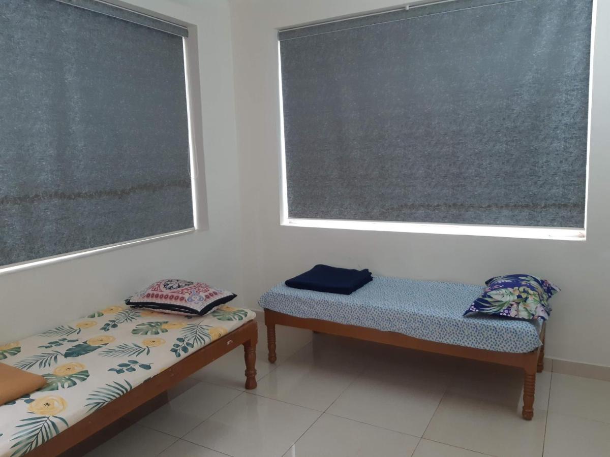 Srinivasa Hotel Tirupati Kültér fotó