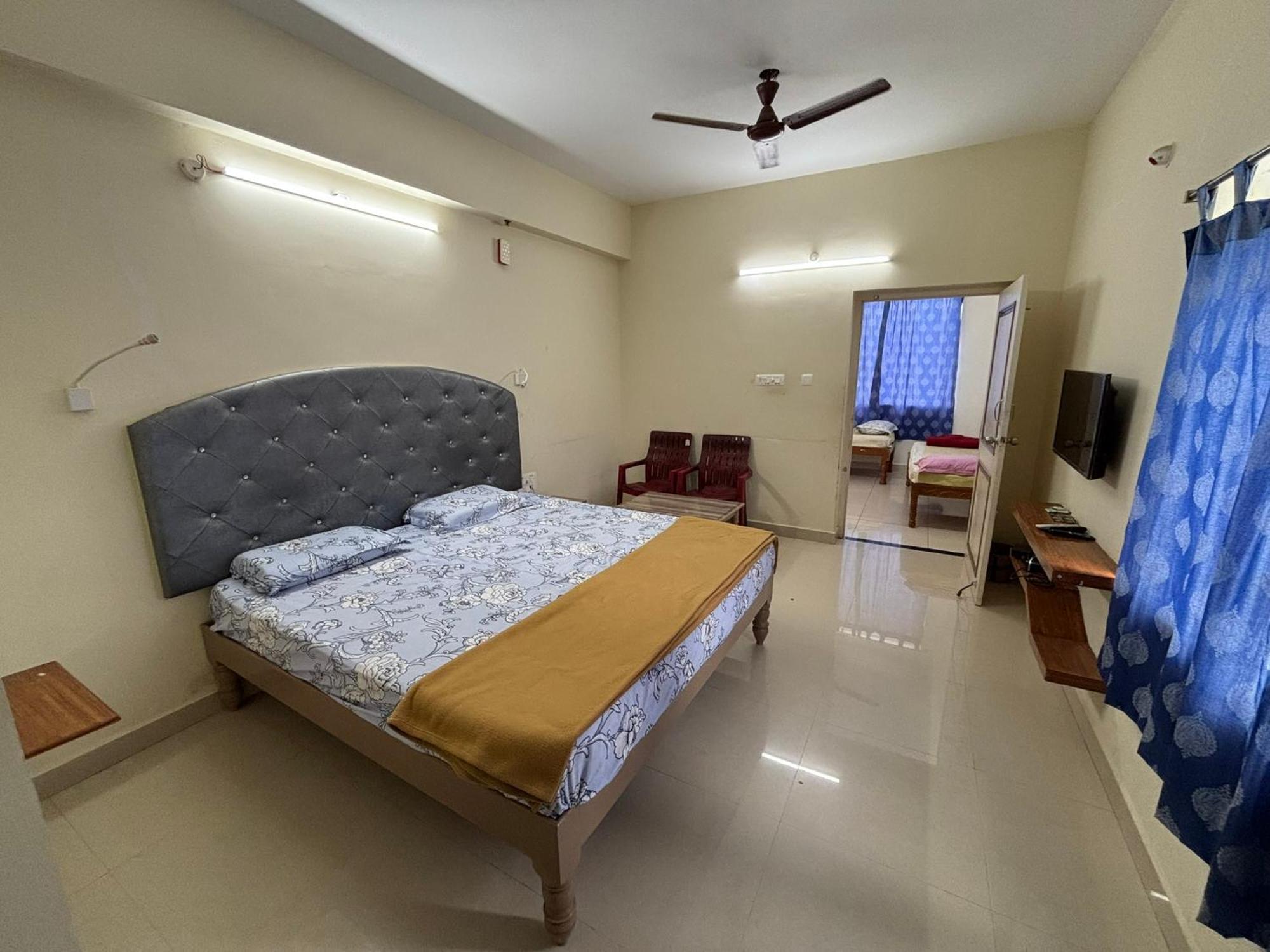 Srinivasa Hotel Tirupati Kültér fotó